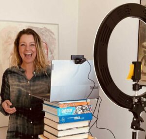 Relationsopbyggeren er i luften